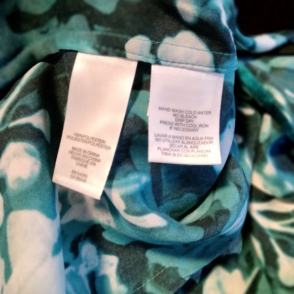 NWOT Anne Klein Floral Top - Picture 4 of 5